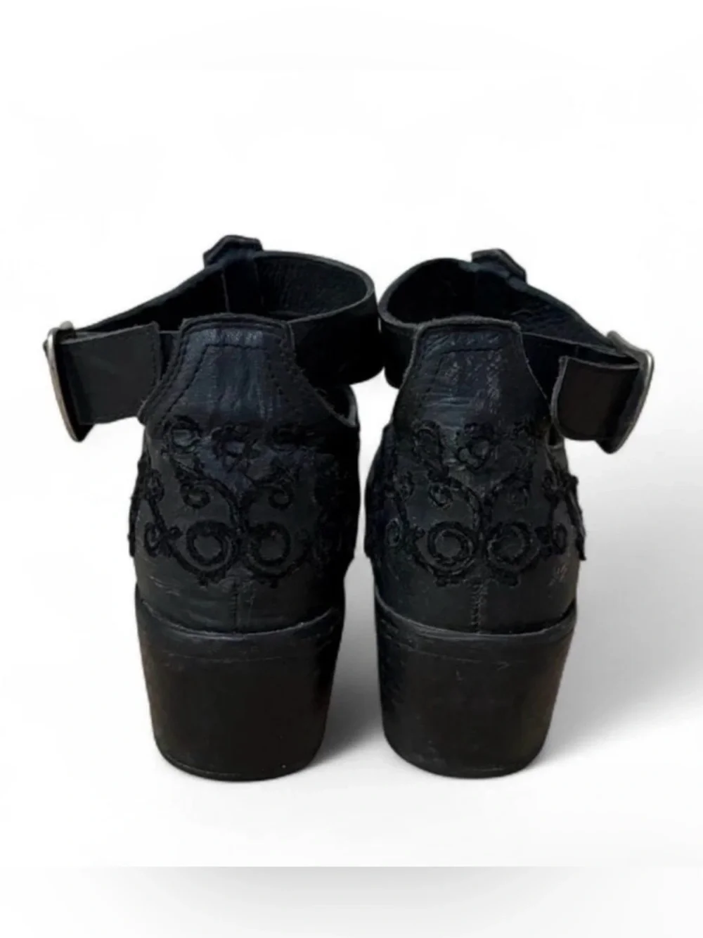 Free People x Farylrobin Lina Ankle Leather Booties Embroidered Black Sz 7 - Picture 6 of 8